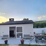 Master Road House Maslenica