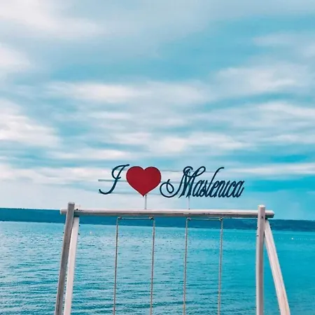 Master Road House Apartman