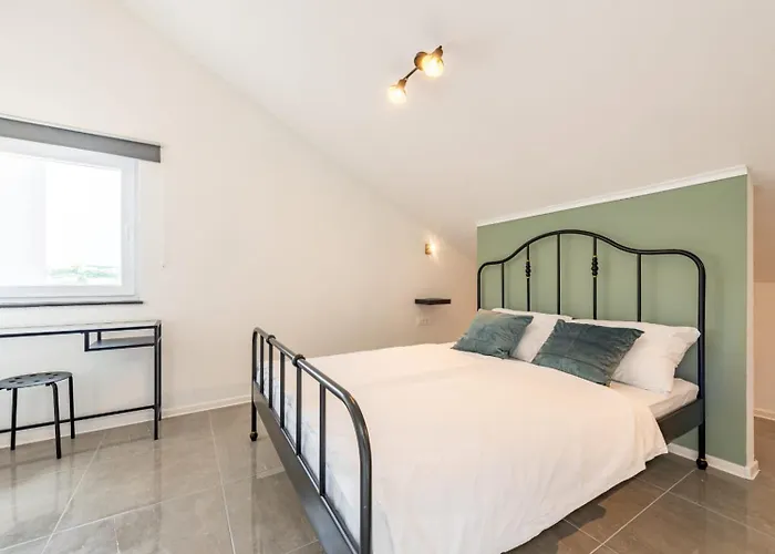 Master Road House Apartament