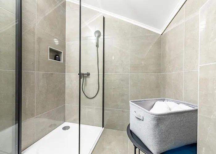 Master Road House Appartement *