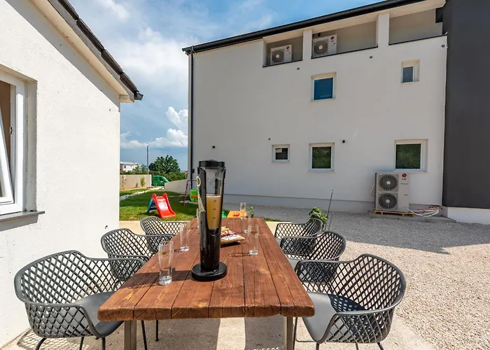 Apartament Master Road House Maslenica