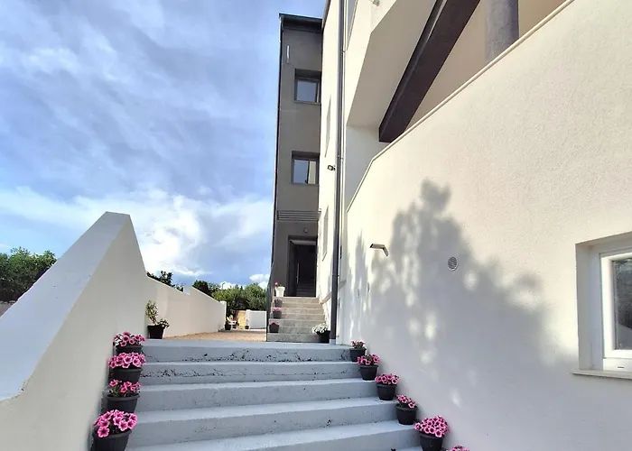 Master Road House Apartament