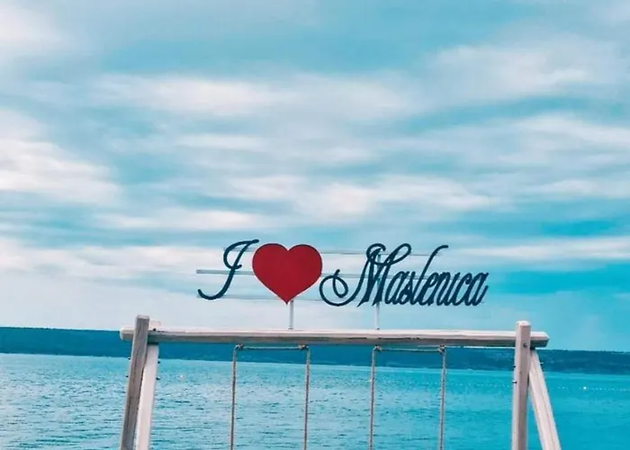 Master Road House 아파트