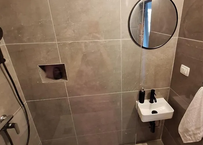 Master Road House Maslenica