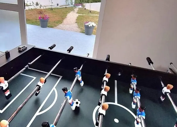 Master Road House 아파트 마슬레니차